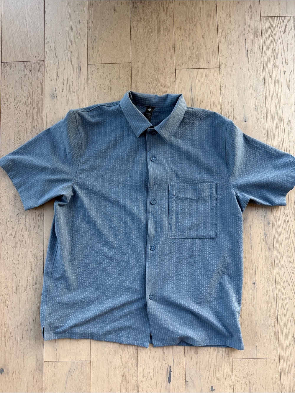 lululemon athletica Short-Sleeve Button-Down Shirt in Slate Blue